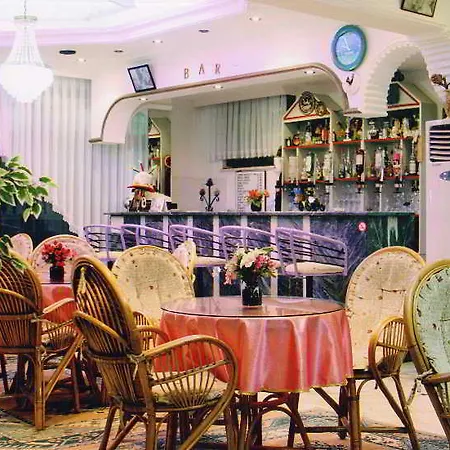 Hotel Evren 2*
