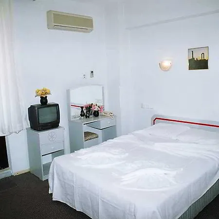 Hotel Evren Altınkum